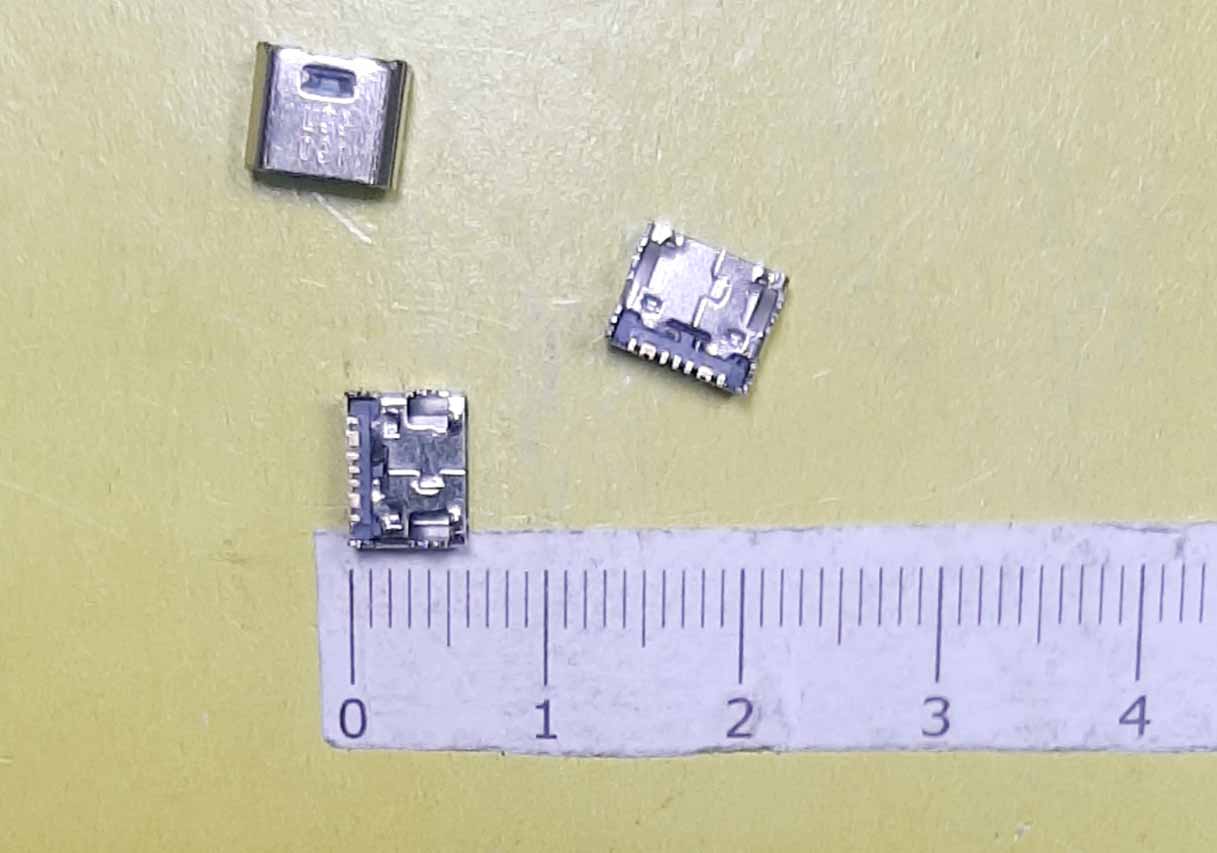 22. Micro usb B5 J110